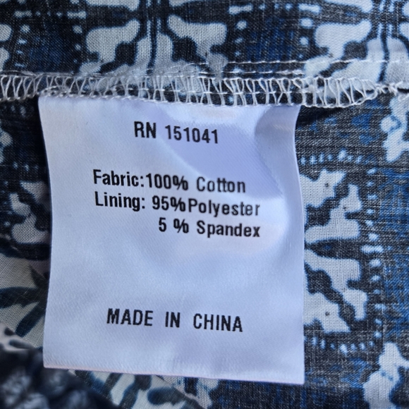 Kourt (NWT) Blue and Black Patterned Dress. Size M - Picture 5 of 10